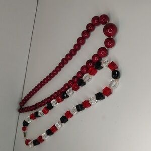 Vintage Red Clear & Black Faceted Genuine Lucite & Other Vtg Red Bead Necklace